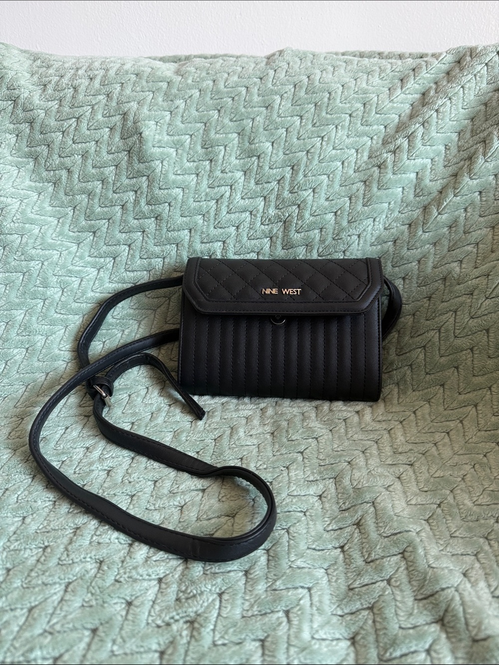 Nine West Black Quilted & Ribbed Crossbody Bag